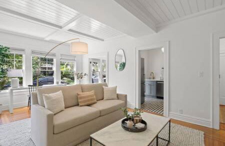 The Adaline Room #4 - Gorgeous Hyde Park Apartment, Steps to Bayshore - Foto 1