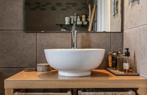 ILOI’s Villa in peaceful Village w. Private Beach - Photo 23