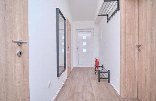 Queen's Lodge Mastrinka by Litto - Photo 88