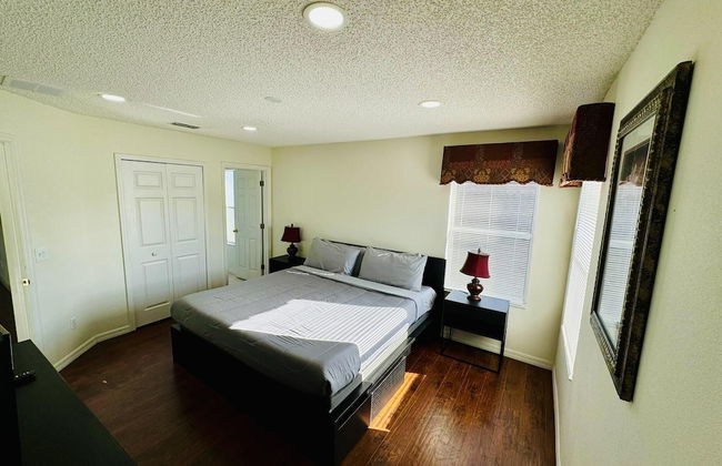 7/6.5 Beautiful Vacation Home With Private Pool, and Much More!! - Foto 27