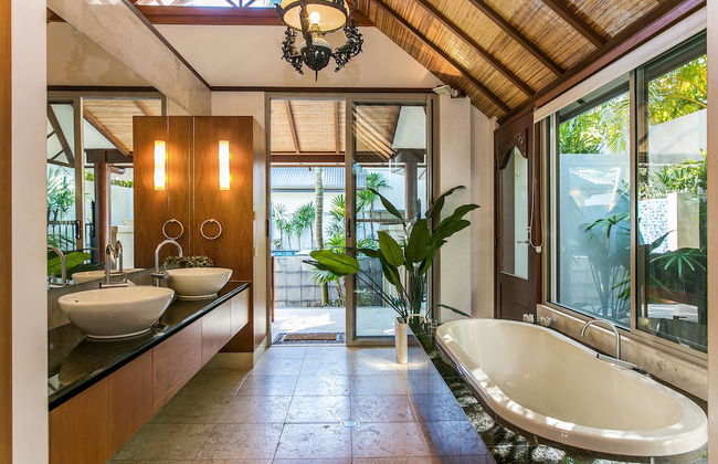 Your Luxury Escape - Amala Villa - Foto 8