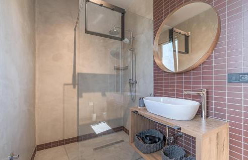 Awesome Home In Bukori - Foto 40