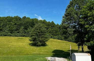 Home in the Heart of W.V. Adventure Country! - Photo 15