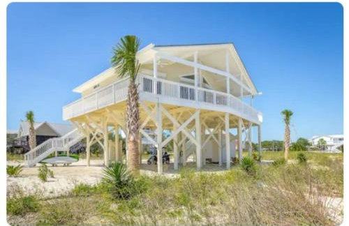 Nirvana Beach House with Sauna & Hottub - Foto 1