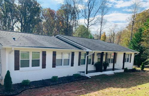 Travelers Rest Treasure - Sleeps 8 - 3 Bedroom 2 Bath - Pets Welcome - Foto 13