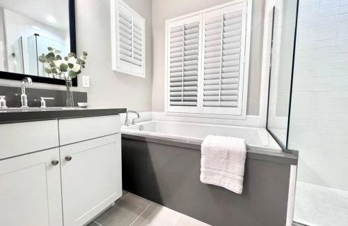 San Diego Luxury Oasis - Photo 24