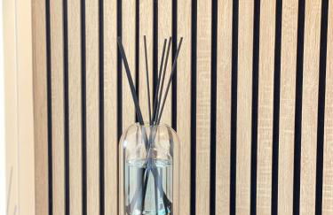 PARIS PANTIN Magnifique Appartement 4 pièces de 108m2 avec 2 PARKING intérieur - très cosy pour 1 à 12 personnes - Entièrement refait à neuf ENTIRE APARTMENT LUXURIOUS AND WARM - PANTIN PARIS 19 ème FREE WIFI GRATUIT - Foto 28