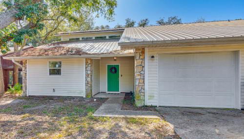 Cottage Vibes in Shalimar! Pet-Friendly Townhome - Foto 4