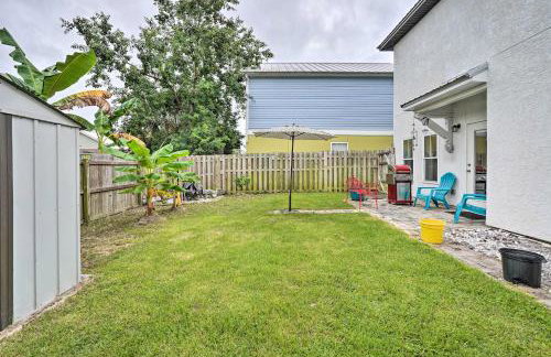 Modern PCB Home with Private Yard and Pool Access - Foto 35