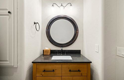 Desert Oasis with Pool Black Mountain Views - Photo 45