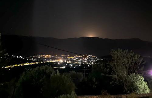 Modern Garden Apartment - City & Mountain View - Foto 45