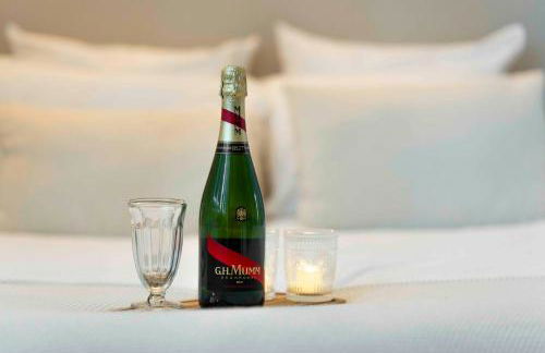 Suite sensuelle balnéothérapie et fauteuil tantra - Foto 5