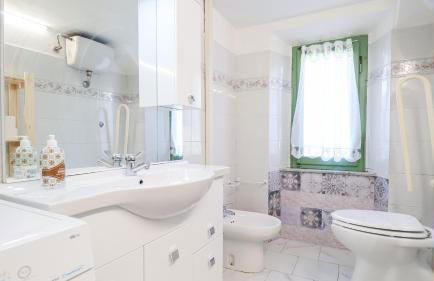 COZY MOUNTAIN RETREAT - with Garden, Wi-Fi - Foto 6