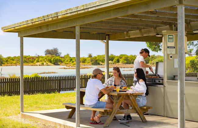 Tahuna Beach Holiday Park - Foto 32