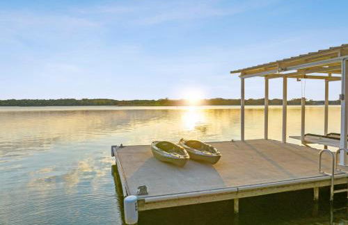 New Listing - Promo Price Waterfront Huge Yard - Foto 42