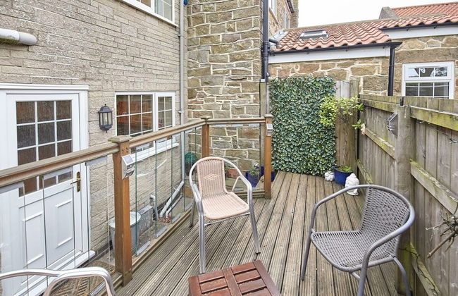 Host Stay Honeysuckle Cottage - Photo 24