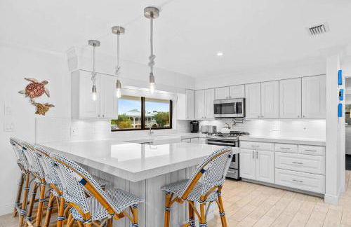 Deep Blue Waterfront Gem Pool Kayaks Dock - Foto 34