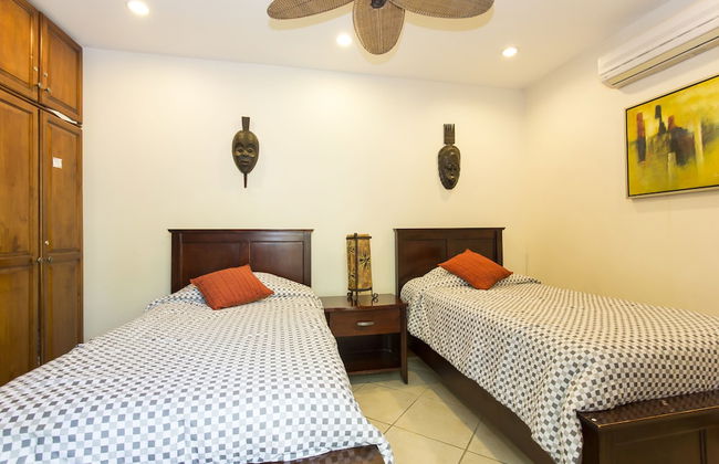 Monte Carlo Luxury Condominiums - Foto 6