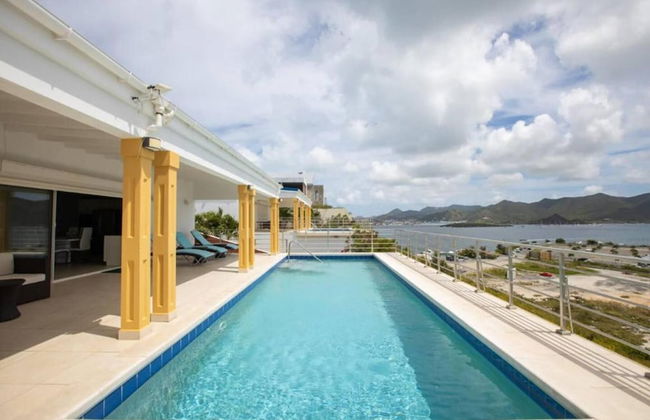 3 Bed Villa, Sleeps 6, Pool, Priv Patio - Foto 1