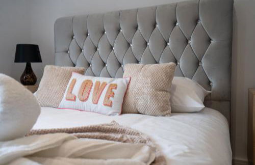 Emirates House, Luxe 5 Bed, with King sized Beds, next to Aiport & NEC, JLR 5 mins - Foto 34