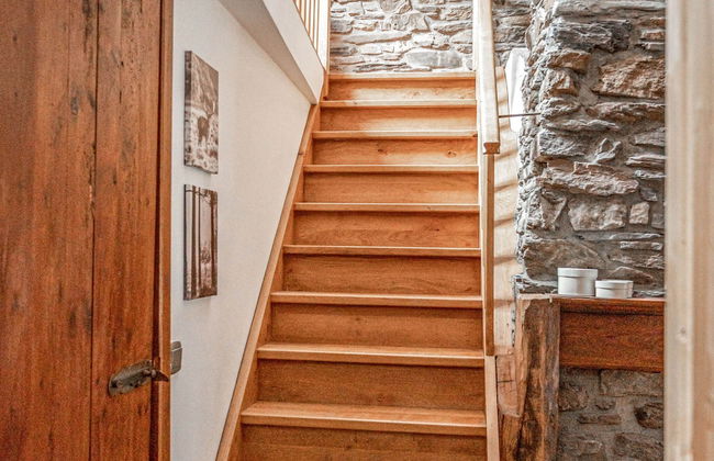 Spacious Holiday Home in Vresse-sur-semois With Terrace - Photo 2