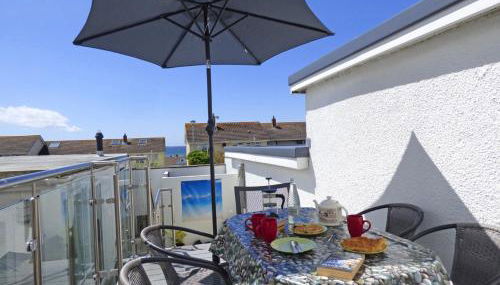 Cariad Y Mor - Foto 1, Other