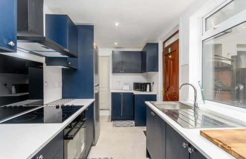 Entire Nuneaton House Next to the Station - Foto 7