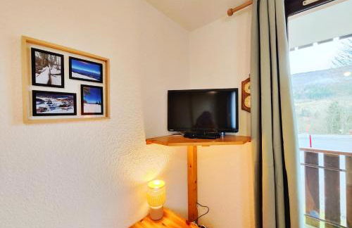 Appartement Lélex - 5 personnes - pied des pistes - vue montagne - Foto 9