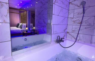 Luxury Jacuzzi Suites Halifax - Foto 24
