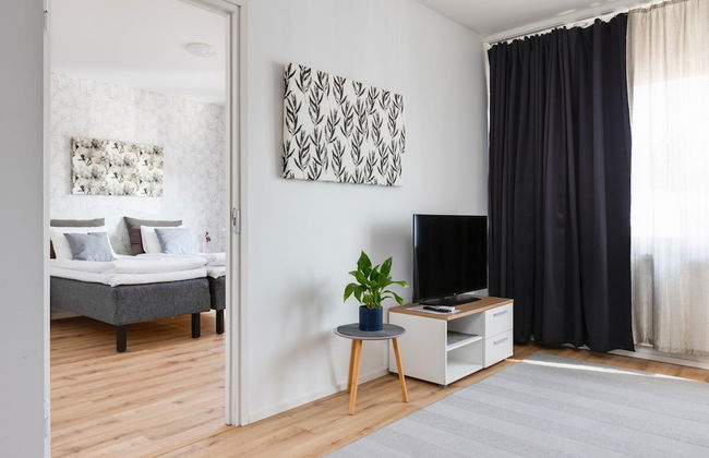 Santa's Holiday Homes - Photo 5