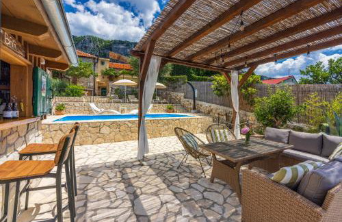 Villa Cocoon - Vacation Home with Heated Pool & Garden - Foto 20