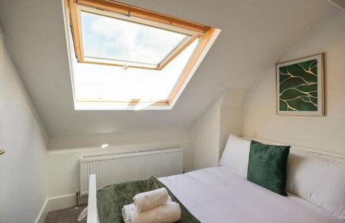 Beighton - 3 Bed Spacious Home with FREE Parking, Great for Groups & Families - Hosted by Stay Host Save - Foto 9