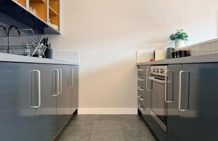 Ropewalks Retreat IV Sleeping 6 Guests with Parking and Balcony - Photo 14