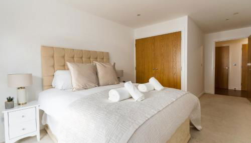 In the middle of Cardiff City centre - Foto 1