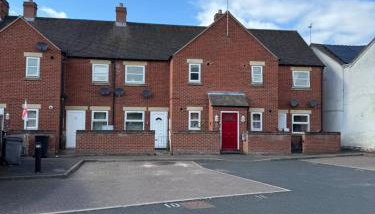 Modern Cosy, Sleeps 5, First floor, Parking, Central MD2 - Foto 4