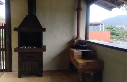 Casa rústica e charmosa em condomínio - Lagoinha - Foto 18