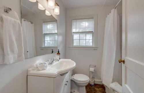 Nashville's Primrose Cottage in Hip Belmont Area - Foto 11