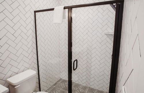 Townhome w Private Hot Tub Air Hockey and more - Foto 13