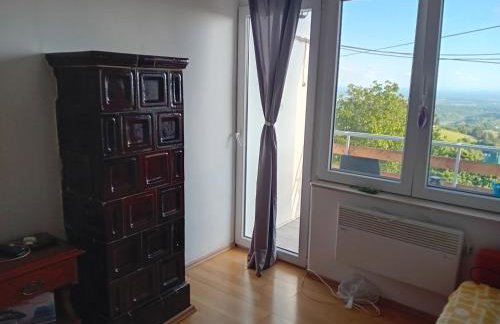 Plesivica Hillside Holiday Home with Hot -Tub - Foto 34