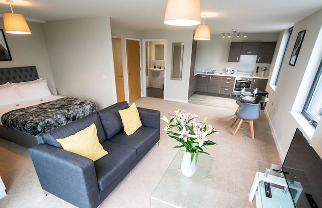 Dream Apartments Adelphi Wharf - Photo 1