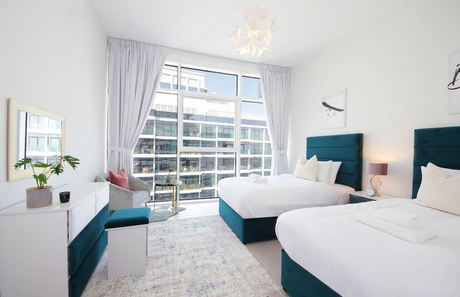 Luxury StayCation - Tranquil Retreat With Beautiful Park Views - Photo 8