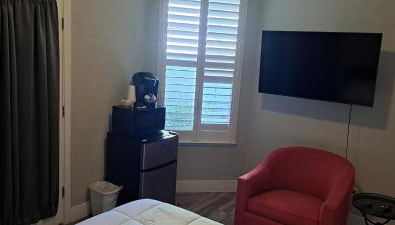 Roseville Properties - Foto 2, minibar