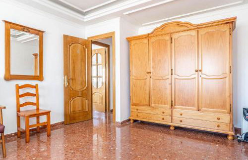 Amplia Casa Familiar con Calefacción, cerca de Sierra Nevada y Granada - Foto 51