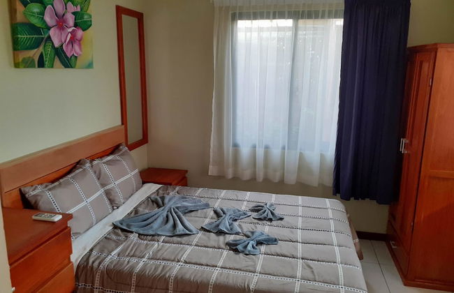 Max Garden and Pool - Photo 5