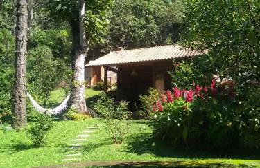 Bangalo a beira do rio em plena natureza - Foto 37