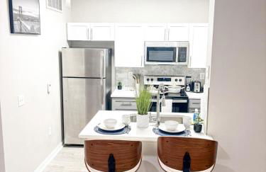 Contemporary 1BR Retreat Quiet Serene Setting - Foto 8