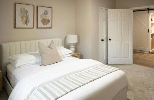 Refreshing Ranch Style Home - Photo 27