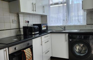 5 minutes from station and 1 minute to A13 - Foto 10