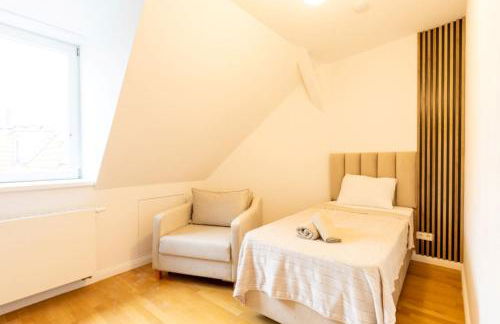 Modern Kudamm Luxury Home with 2 kitches - Foto 17