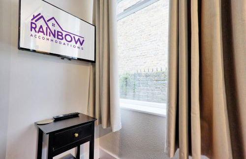 Large 5-Bedroom Home, Perfect for Long Stays & Team Accommodation - Foto 64